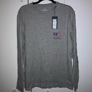 Long sleeve men’s vineyard vines top